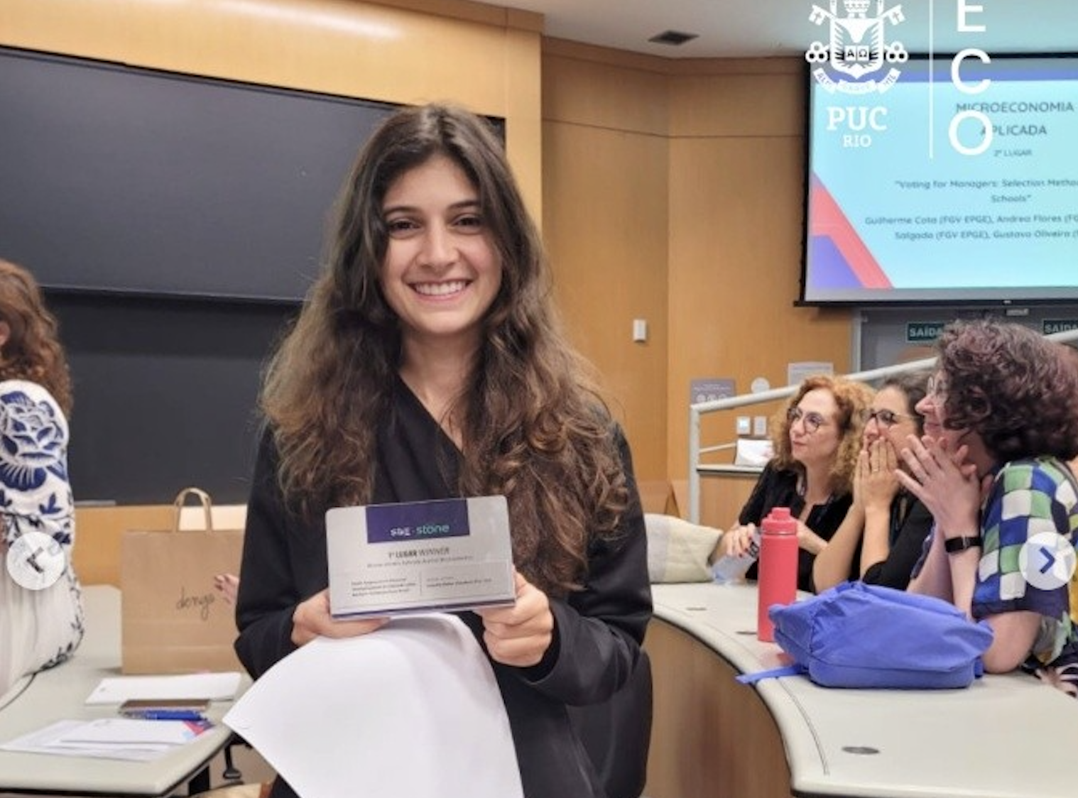 Isabella Helter conquistou o 1º lugar no Prêmio SBE de Microeconomia Aplicada. Único paper solo premiado em 1º lugar em uma das cinco categorias avaliadas, o trabalho é fruto de sua dissertação de mestrado orientada pelos professores Gustavo Gonzaga e Juliano Assunção.